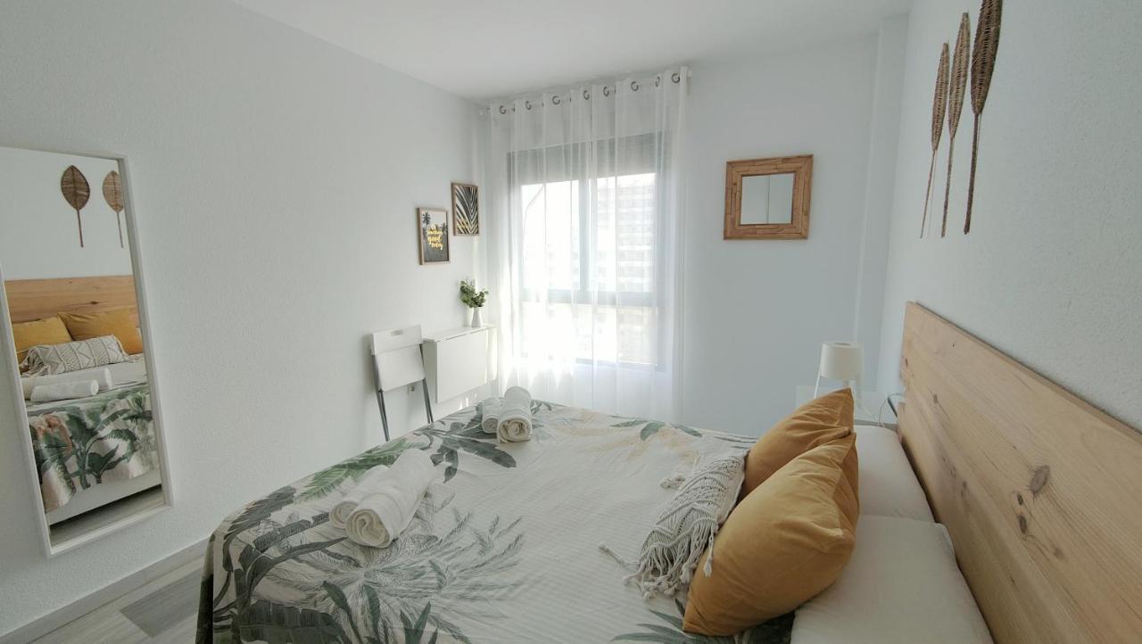Luxury Apartment Bajondillo Beachfront 토레몰리노스 외부 사진